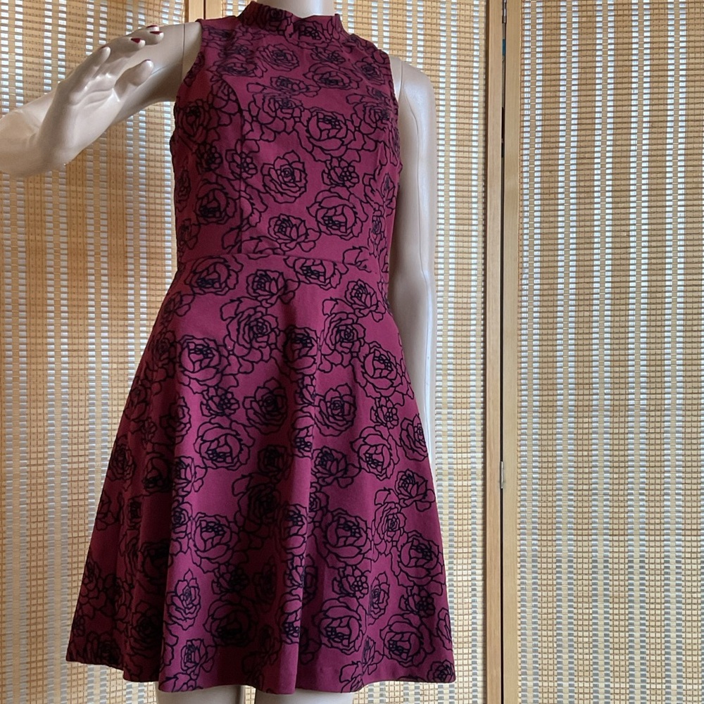 LC Lauren Conrad Rose Print Burgundy Mini Dress size 6